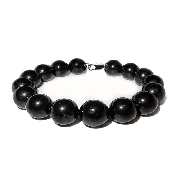 Shungite armbandje met shungiter kralen die een doorsnee hebben van 6 mm. Wij verkopen uitsluiten premium quality! Shungite Nederland