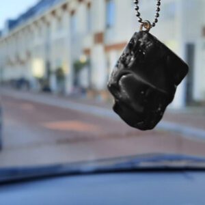 Elite steentje voor aan de achteruitkijkspiegel